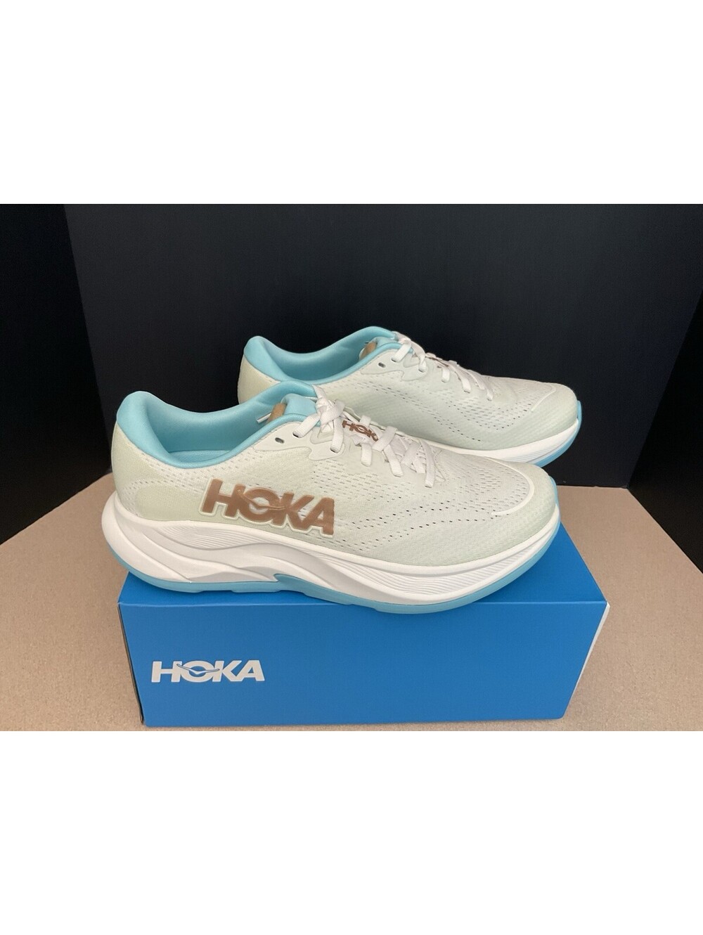 New! Womens Hoka One One Rincon 4 Frost/Rose Gold Athletic Shoes. Size 9.5B.